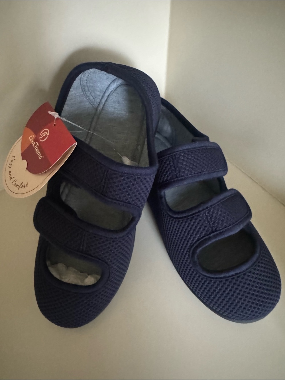 Everfoam Comfort Mesh Women's Velcro Flats - Navy